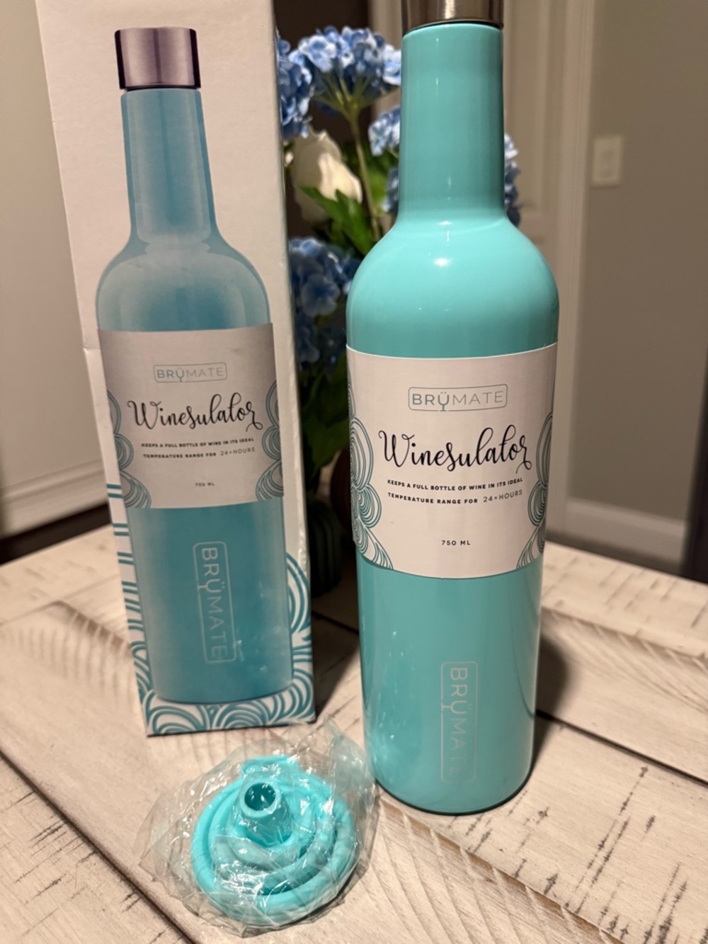 BrüMate Winesulator Bottle Cooler - Aqua